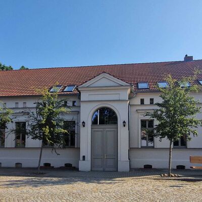 Bild vergr&ouml;&szlig;ern: DGH Neubr&uuml;ck - Aussenansicht